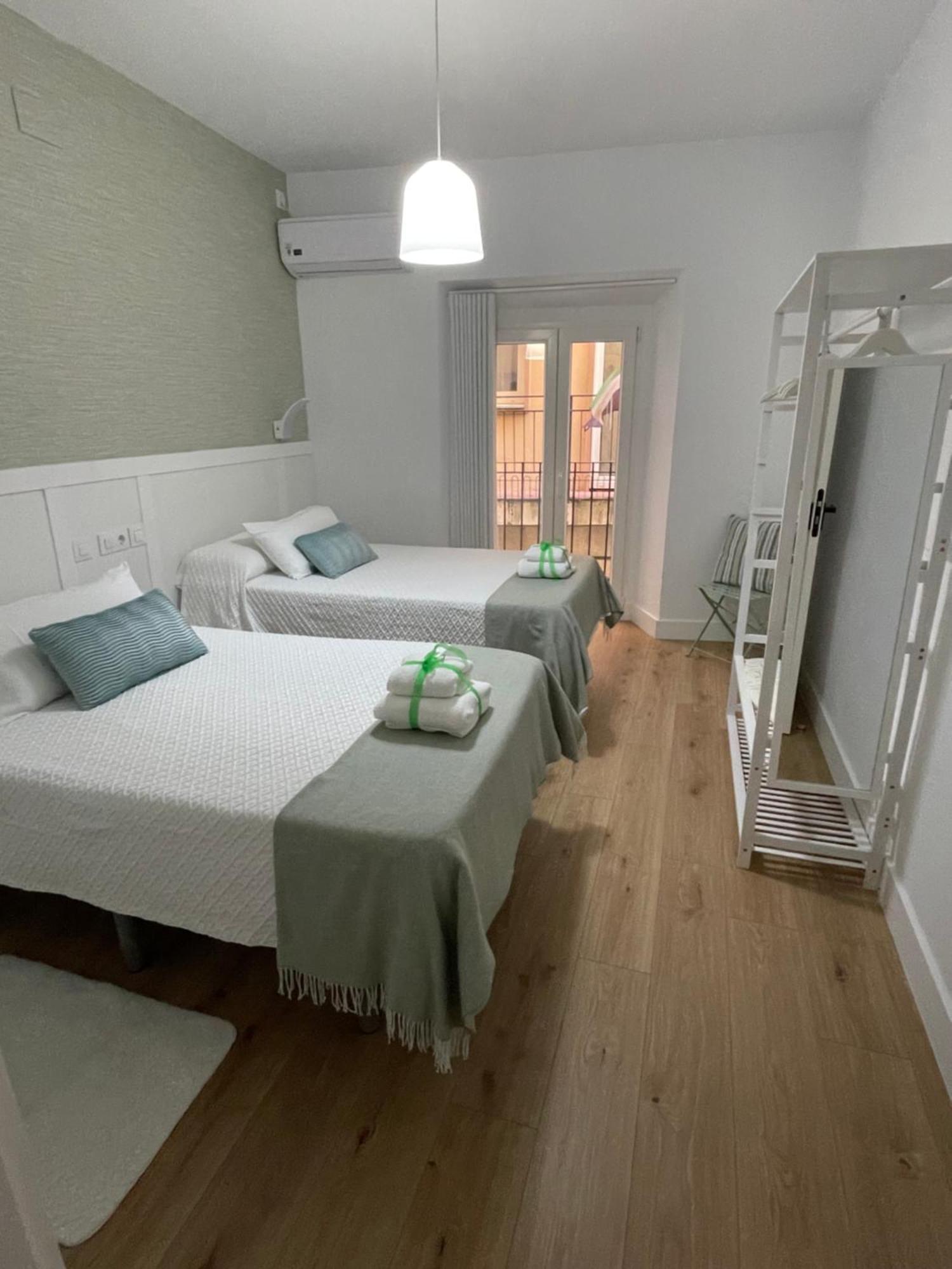 Appartamento Torre De Ambroz Plasencia Esterno foto